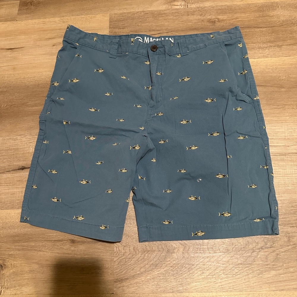 Magellan Outdoors Teal Blue Fish-Print Flat Front Shorts